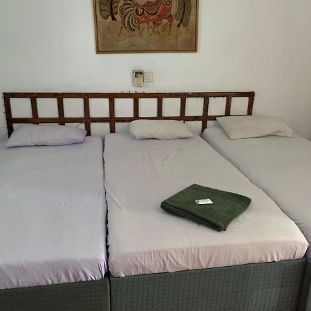 Nilani Hotel Ratnapura Ngoại thất bức ảnh