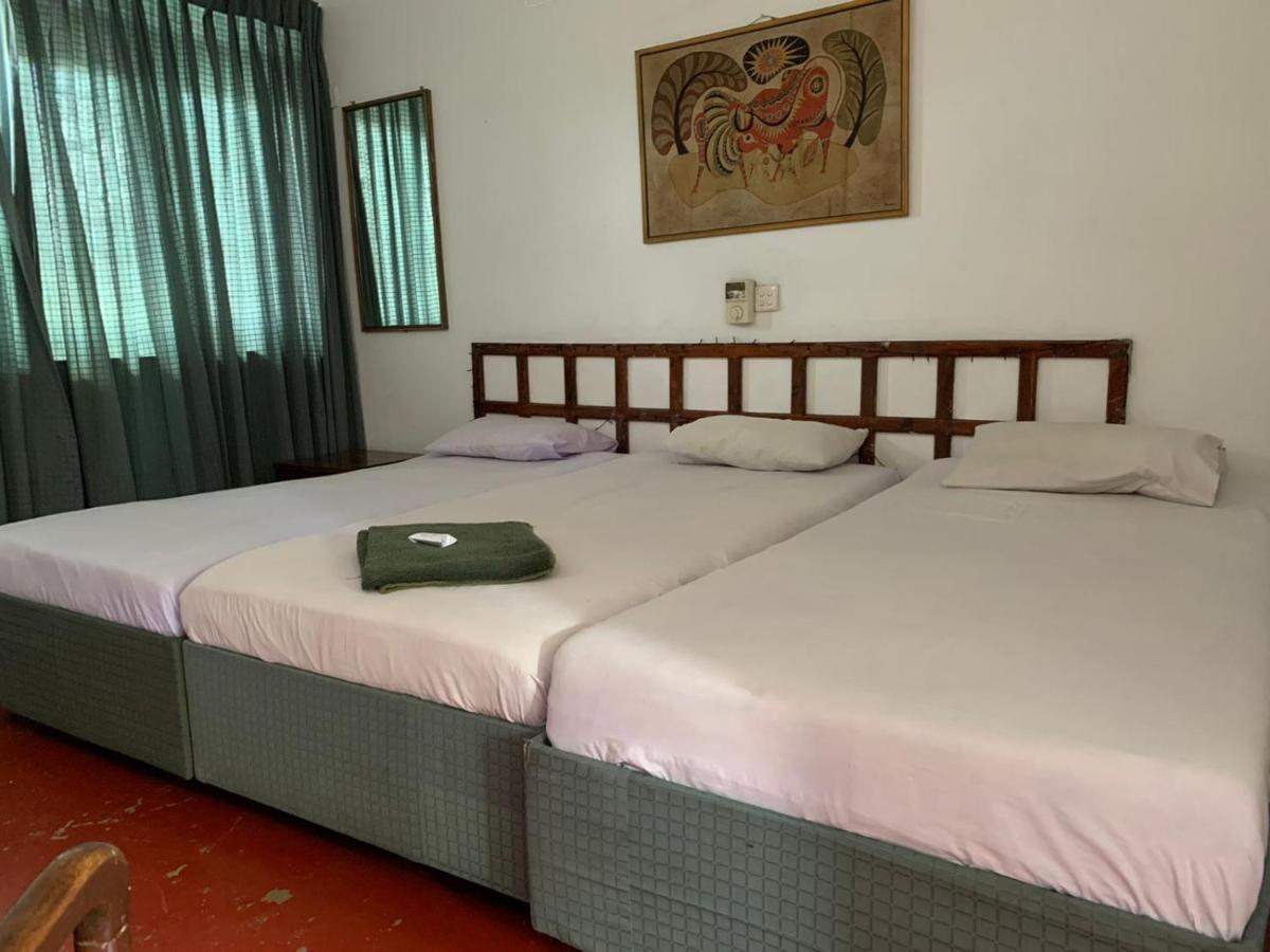 Nilani Hotel Ratnapura Ngoại thất bức ảnh