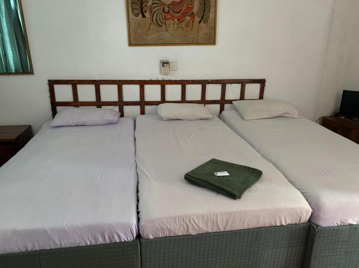 Nilani Hotel Ratnapura Ngoại thất bức ảnh