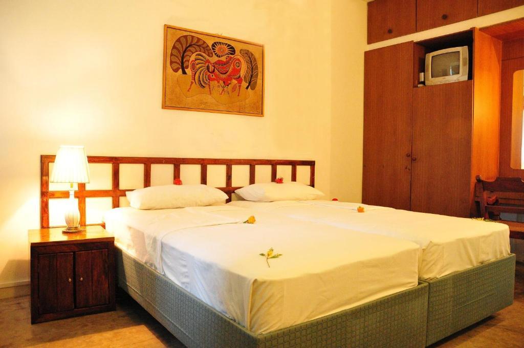 Nilani Hotel Ratnapura Ngoại thất bức ảnh