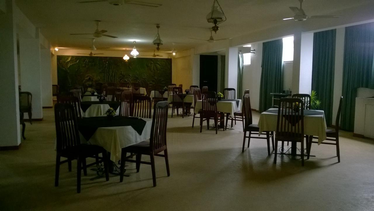 Nilani Hotel Ratnapura Ngoại thất bức ảnh