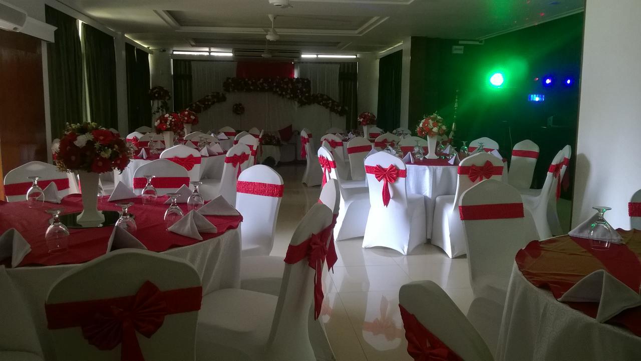 Nilani Hotel Ratnapura Ngoại thất bức ảnh