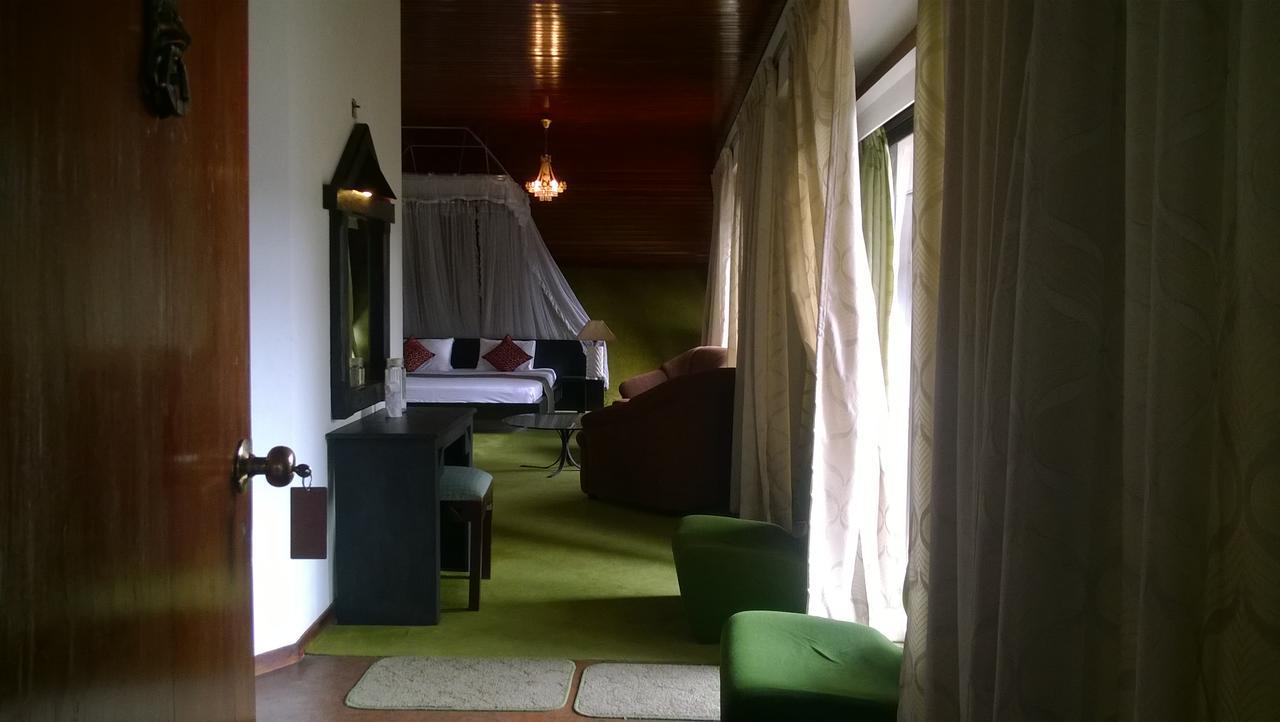 Nilani Hotel Ratnapura Ngoại thất bức ảnh