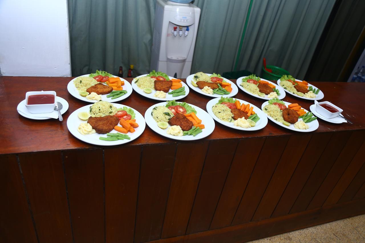 Nilani Hotel Ratnapura Ngoại thất bức ảnh
