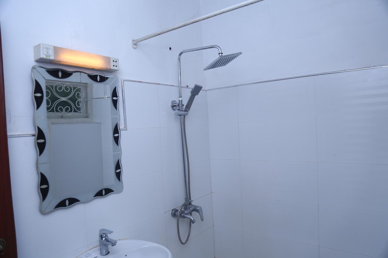 Nilani Hotel Ratnapura Ngoại thất bức ảnh