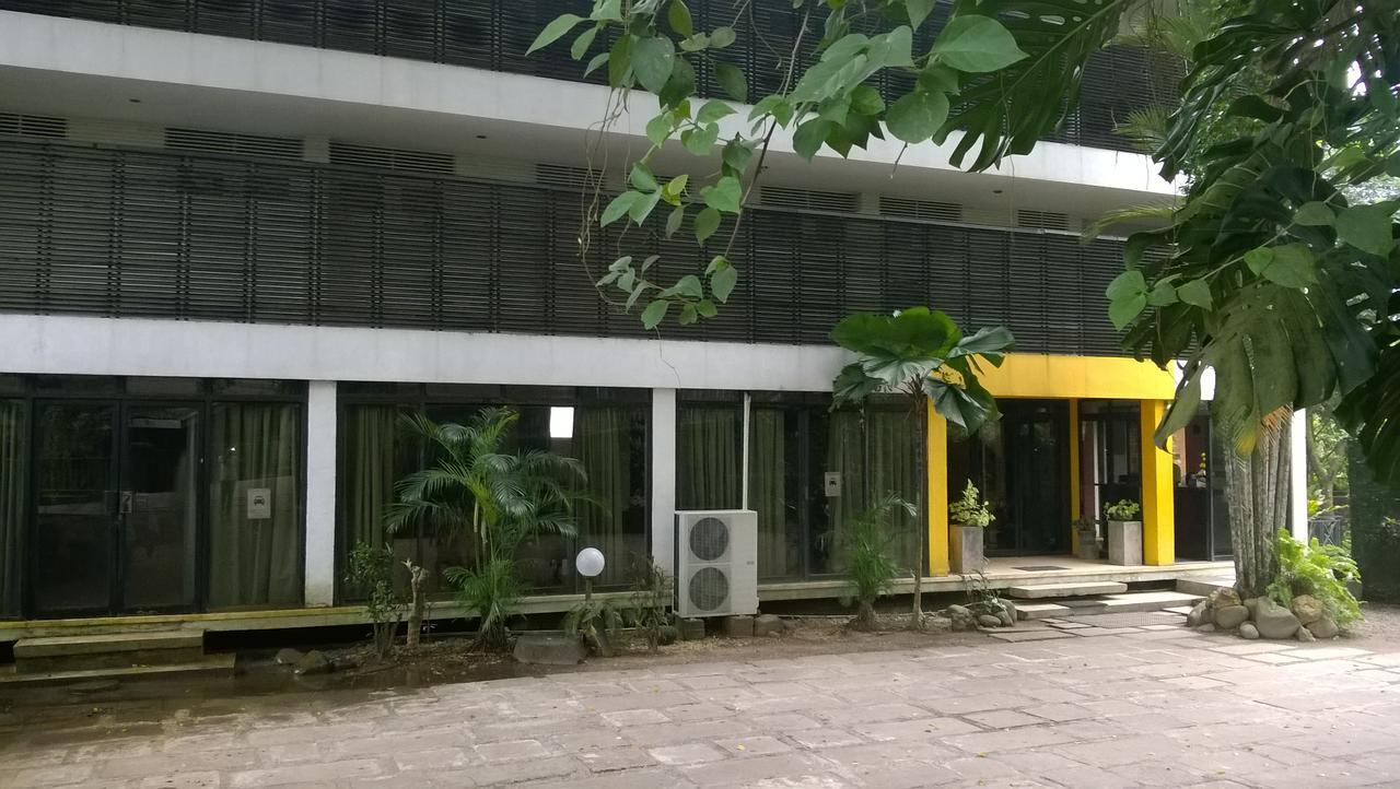 Nilani Hotel Ratnapura Ngoại thất bức ảnh